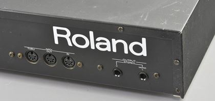 Roland-D550